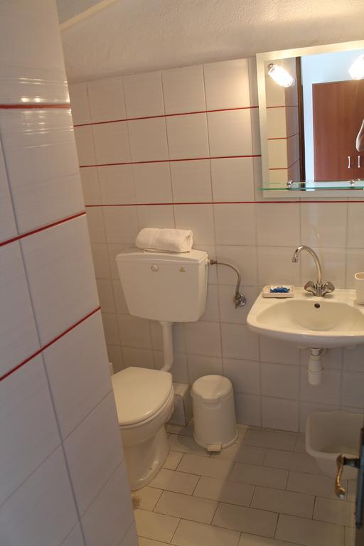 Villa Frideriki Ajía Paraszkeví Szoba fotó